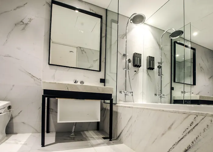 酒店 The Designers Premier Kondae